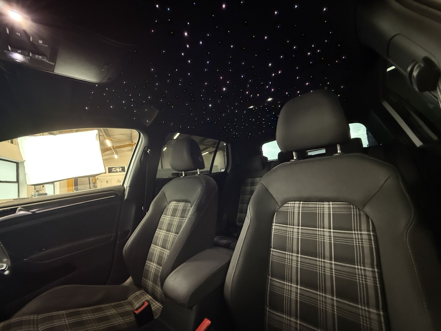 Used Volkswagen Golf 2018 for sale - 77508510: Photo 34