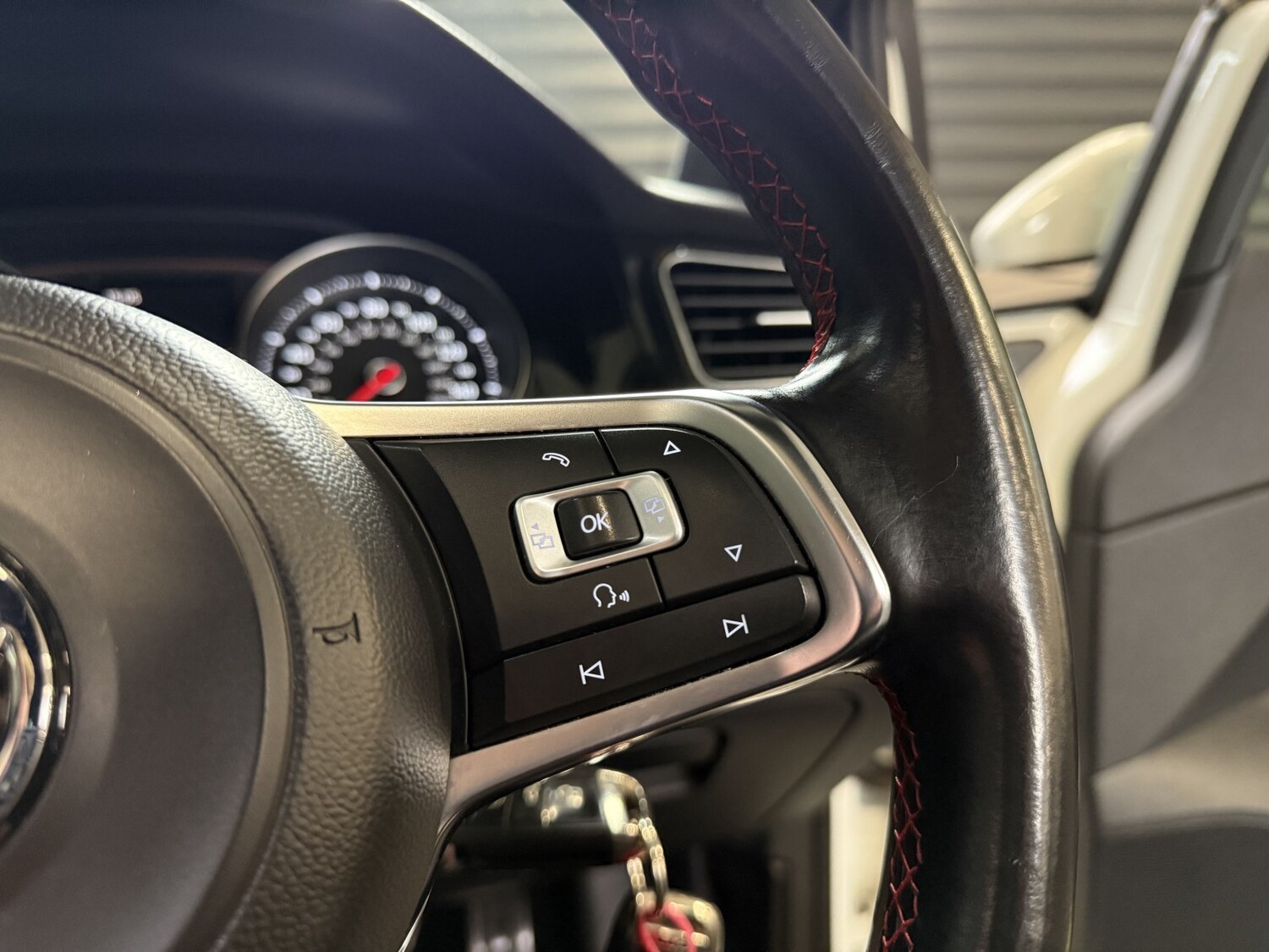 Used Volkswagen Golf 2014 for sale - 77864886: Photo 37