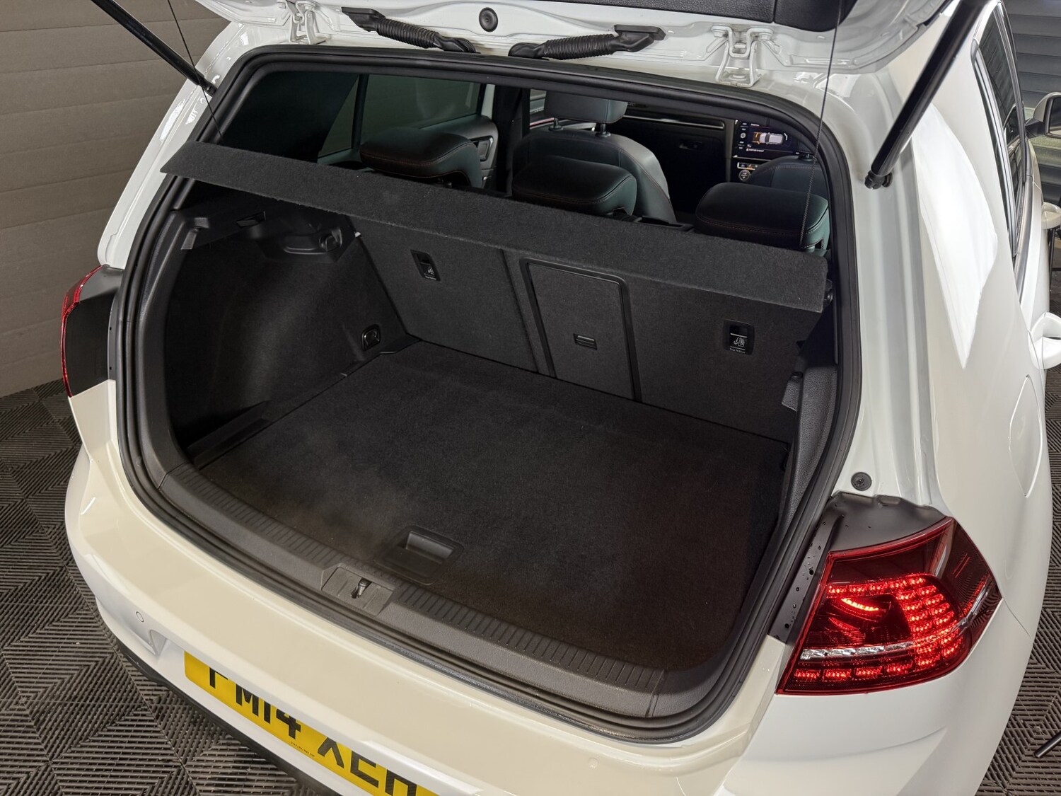 Used Volkswagen Golf 2014 for sale - 77864886: Photo 49