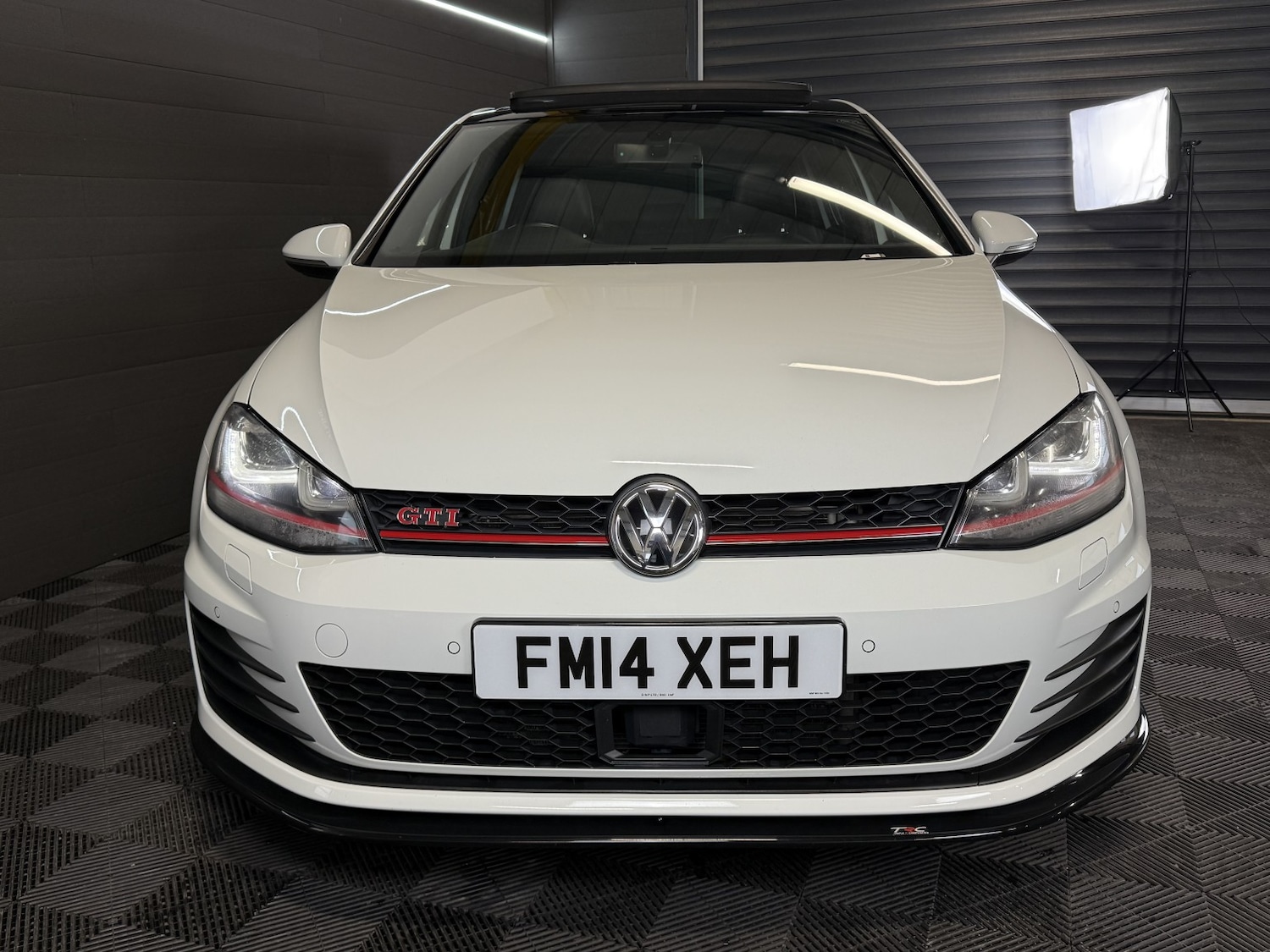 Used Volkswagen Golf 2014 for sale - 77864886: Photo 5