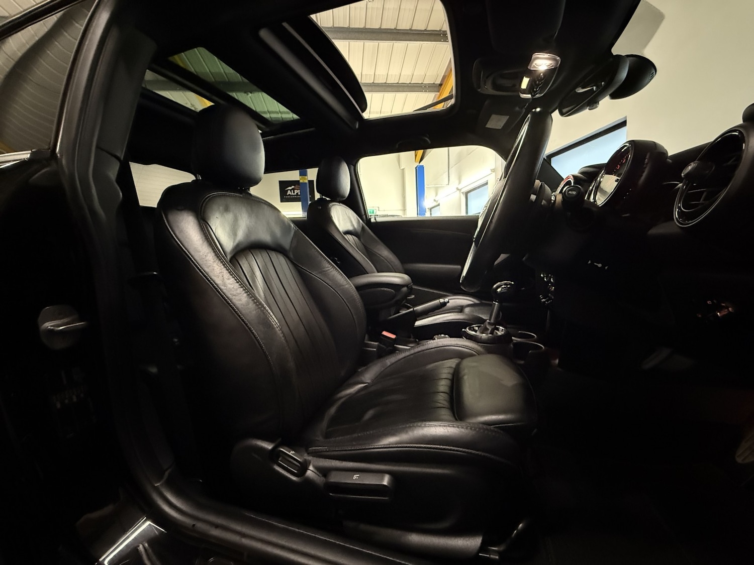 Used MINI Hatch 2015 for sale - 77027943: Photo 28