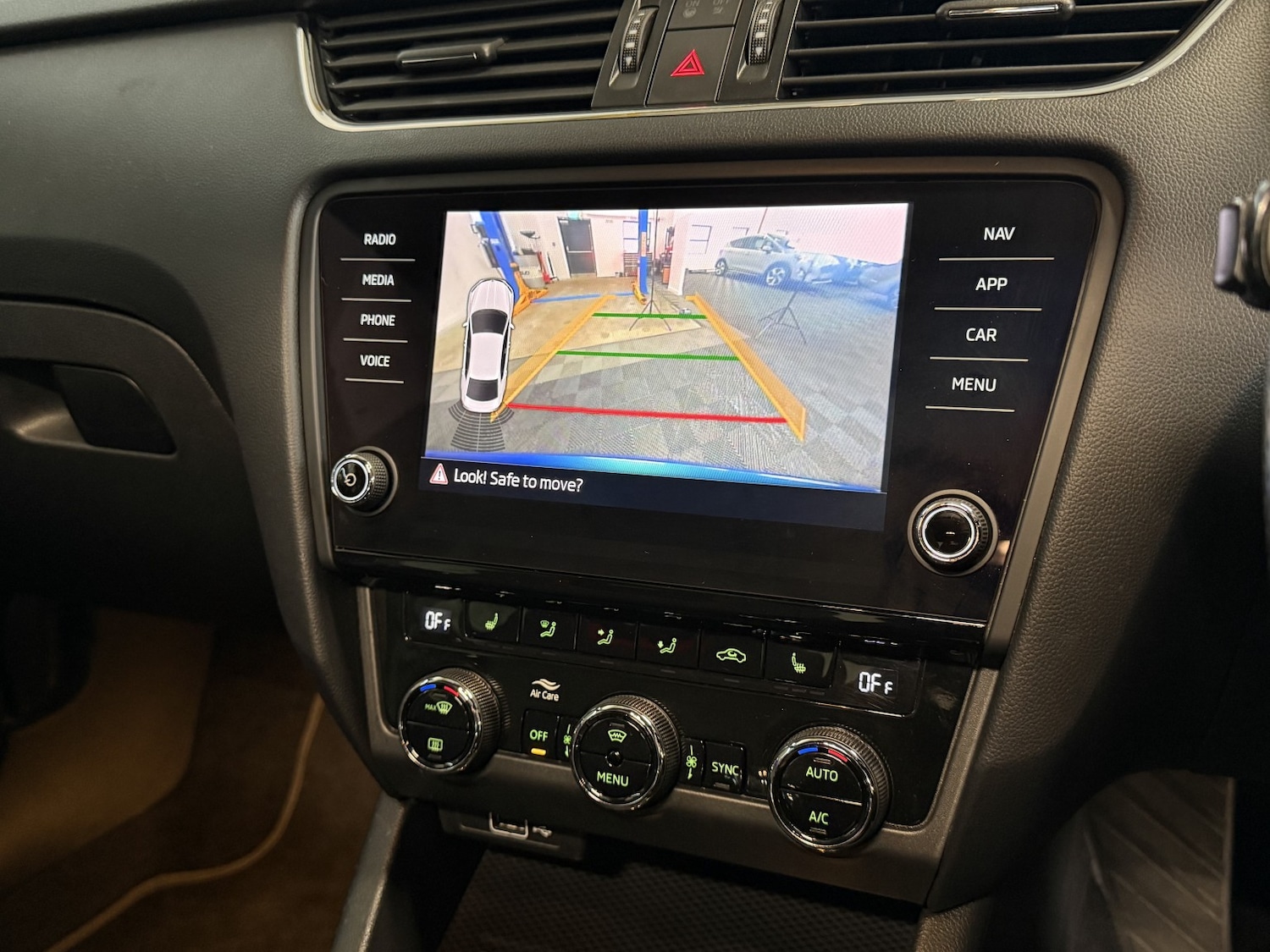 Used Skoda Octavia 2018 for sale - 77643713: Photo 28