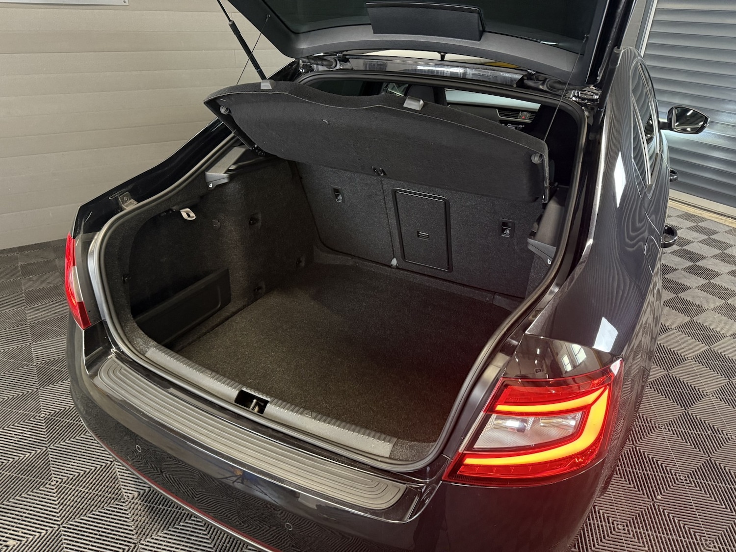 Used Skoda Octavia 2017 for sale - 77668649: Photo 39