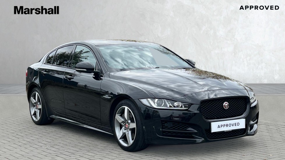 Used Jaguar XE 2019 for sale - 76597924: Photo 1