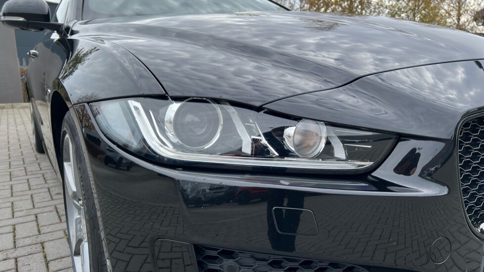 Used Jaguar XE 2019 for sale - 76597924: Photo 17