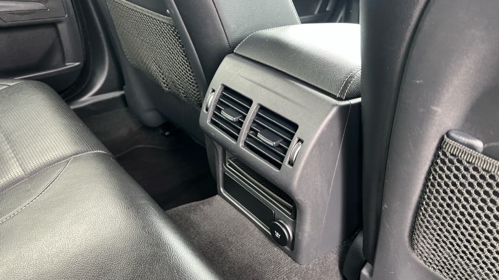 Used Jaguar XE 2019 for sale - 76597924: Photo 18