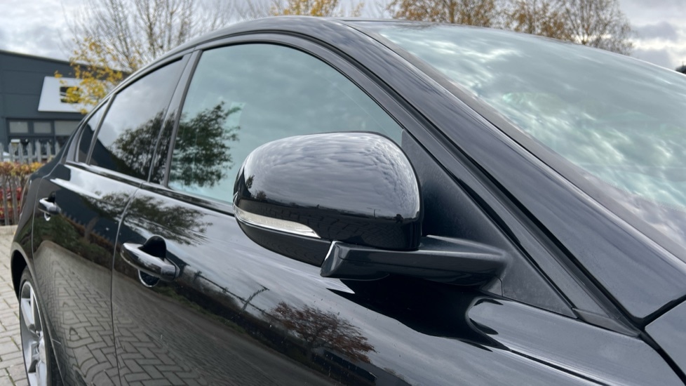 Used Jaguar XE 2019 for sale - 76597924: Photo 25