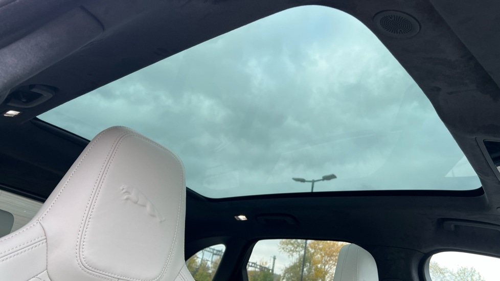 Used Jaguar F-Pace 2024 for sale - 76442070: Photo 21