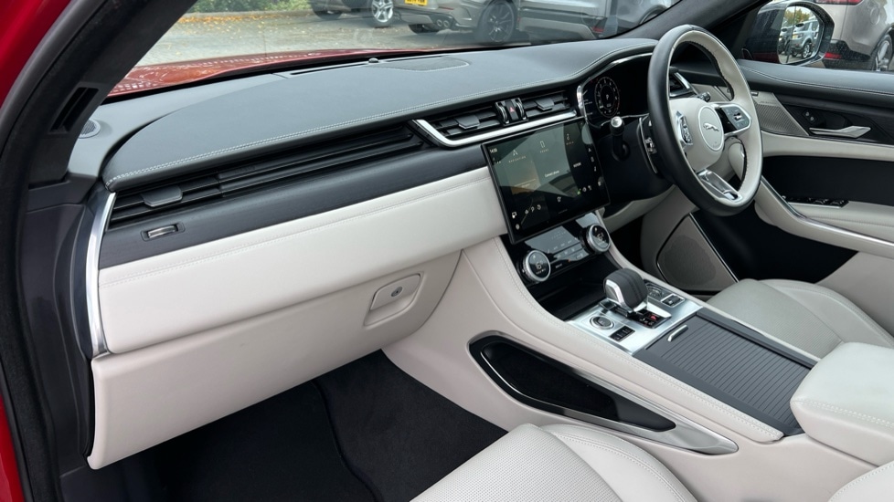 Used Jaguar F-Pace 2024 for sale - 76442070: Photo 33