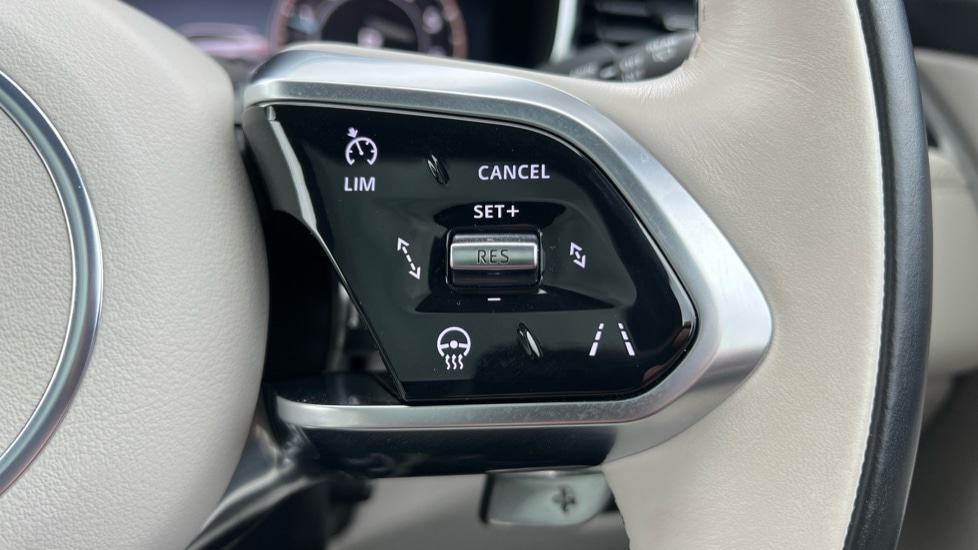 Used Jaguar F-Pace 2024 for sale - 76442070: Photo 72