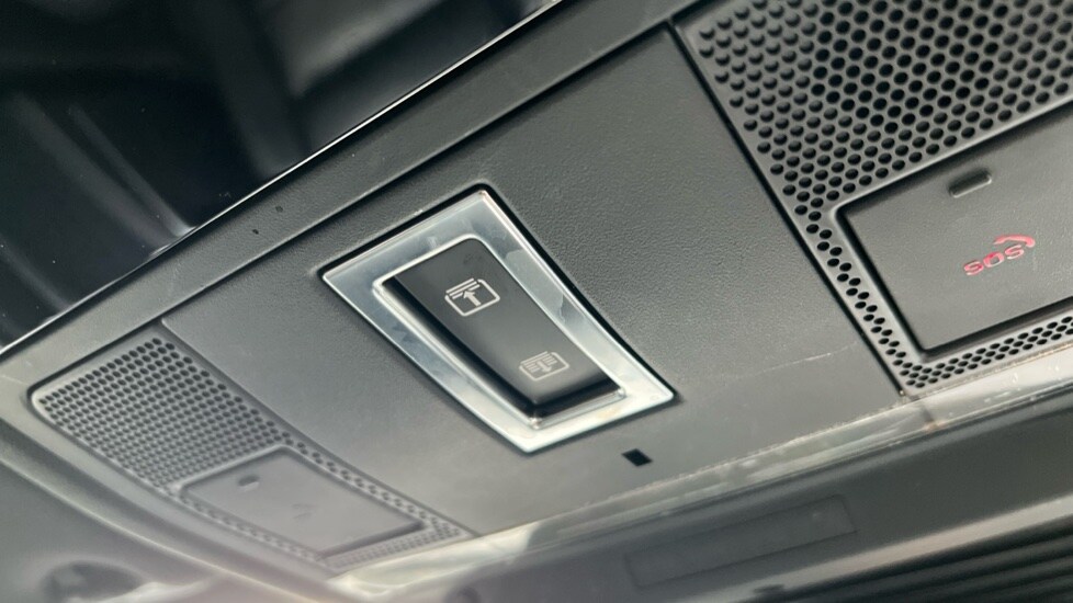 Used Jaguar F-Pace 2022 for sale - 76826826: Photo 66