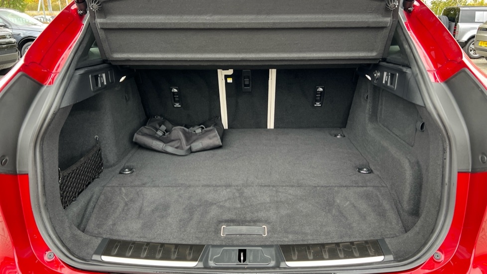 Used Jaguar F-Pace 2024 for sale - 76116894: Photo 10