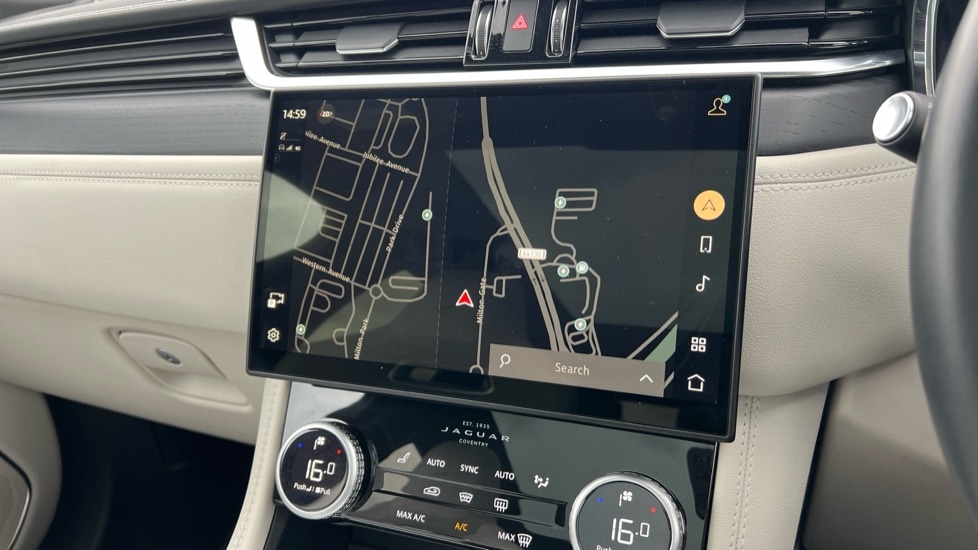 Used Jaguar F-Pace 2024 for sale - 76116894: Photo 11