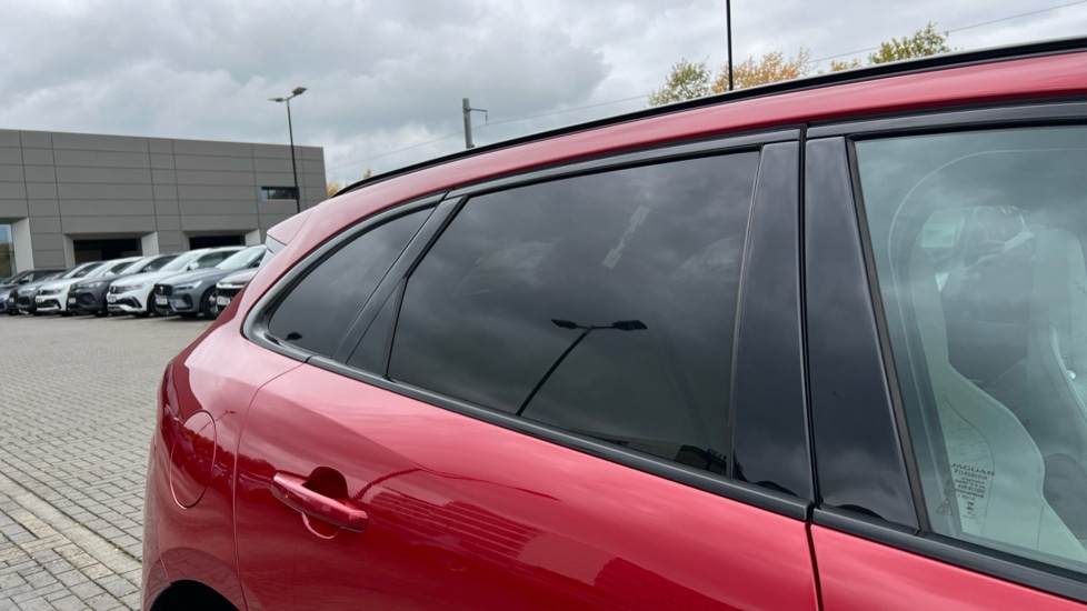 Used Jaguar F-Pace 2024 for sale - 76116894: Photo 36