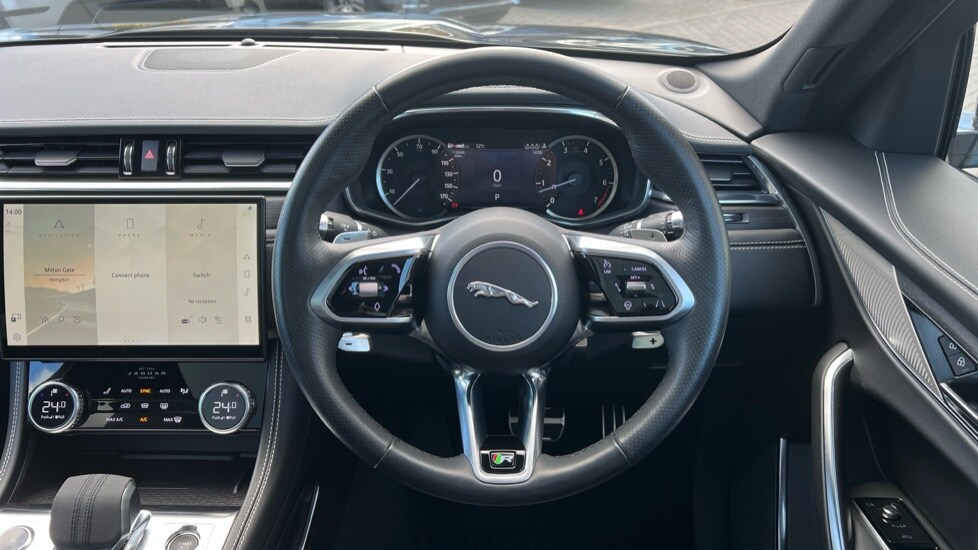 Used Jaguar F-Pace 2022 for sale - 77075801: Photo 15