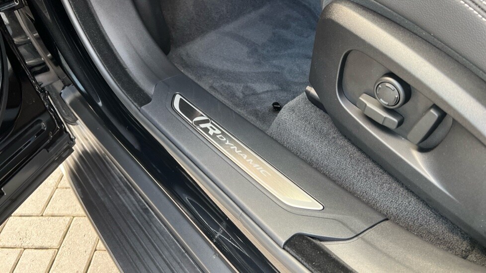 Used Jaguar F-Pace 2022 for sale - 77075801: Photo 24