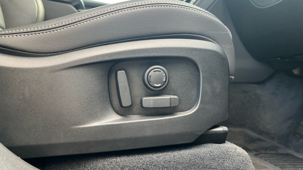 Used Jaguar F-Pace 2022 for sale - 77075801: Photo 25