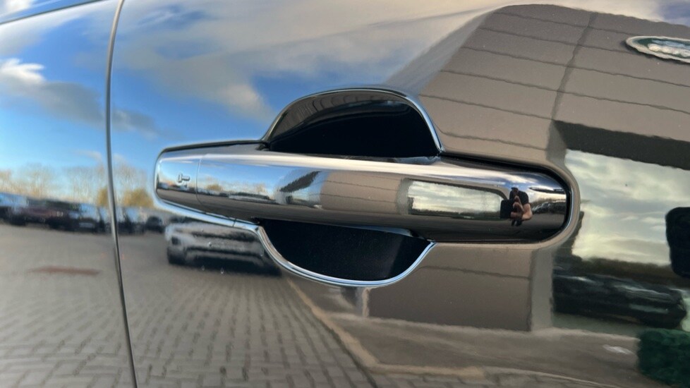 Used Jaguar F-Pace 2022 for sale - 77075801: Photo 38