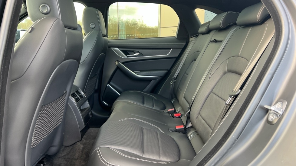 Used Jaguar F-Pace 2022 for sale - 77075801: Photo 4