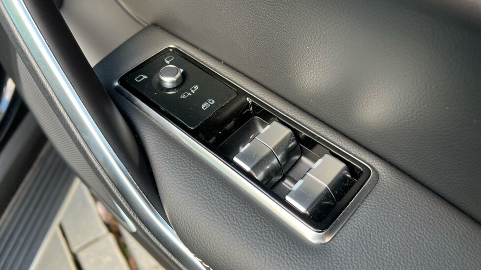 Used Jaguar F-Pace 2022 for sale - 77075801: Photo 45