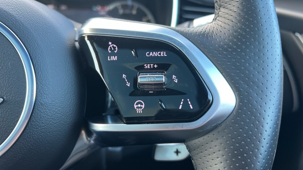 Used Jaguar F-Pace 2022 for sale - 77075801: Photo 65