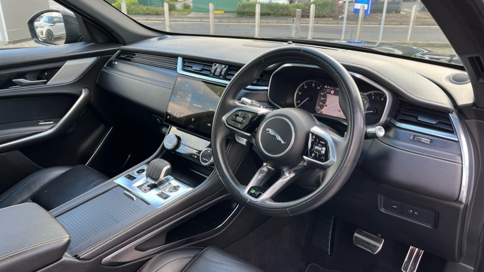 Used Jaguar F-Pace 2022 for sale - 76966608: Photo 32