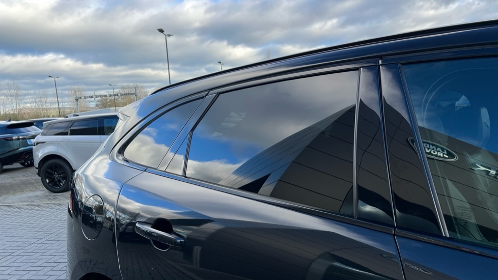 Used Jaguar F-Pace 2022 for sale - 76966608: Photo 37