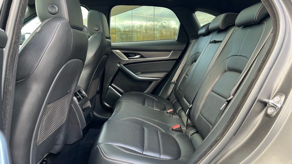 Used Jaguar F-Pace 2022 for sale - 76966608: Photo 4