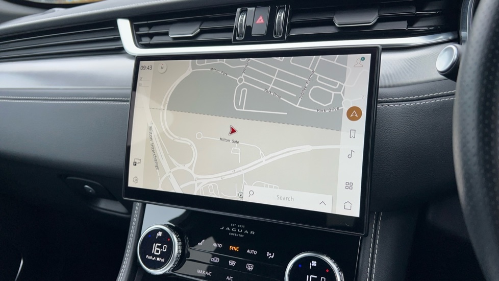 Used Jaguar F-Pace 2022 for sale - 76458885: Photo 11