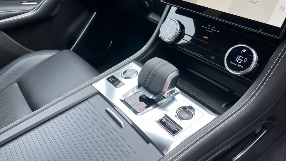 Used Jaguar F-Pace 2022 for sale - 76458885: Photo 13