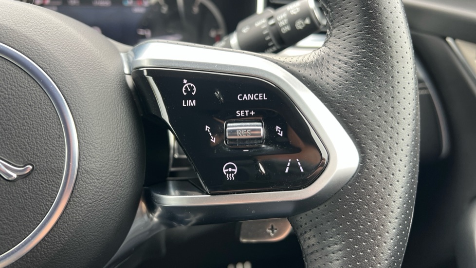 Used Jaguar F-Pace 2022 for sale - 76458885: Photo 68