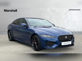 2022 - 2.0 P300 R-Dynamic HSE 4dr Auto AWD