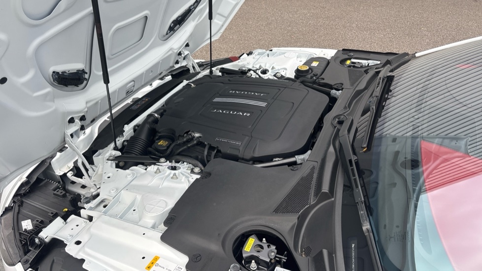 Used Jaguar F-Type 2023 for sale - 76894660: Photo 34