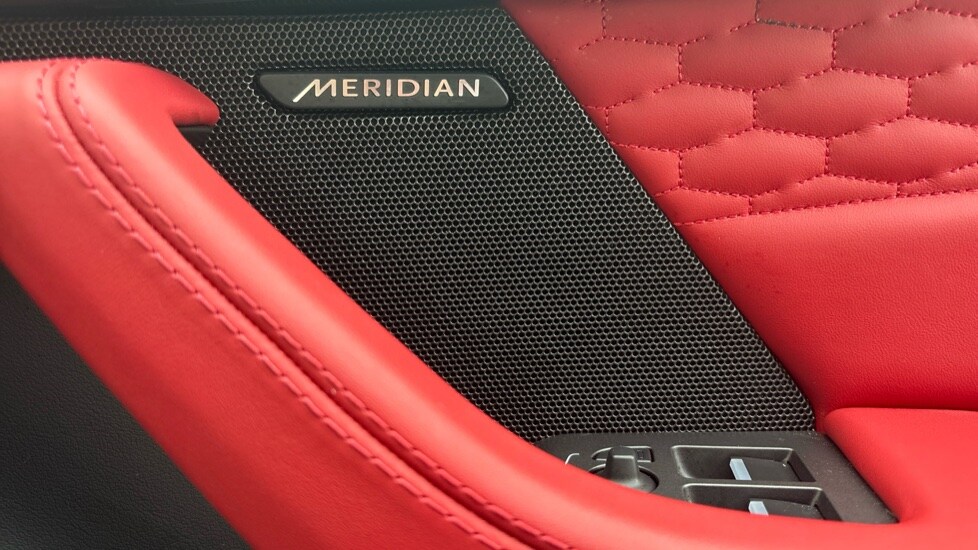 Used Jaguar F-Type 2023 for sale - 76894660: Photo 35