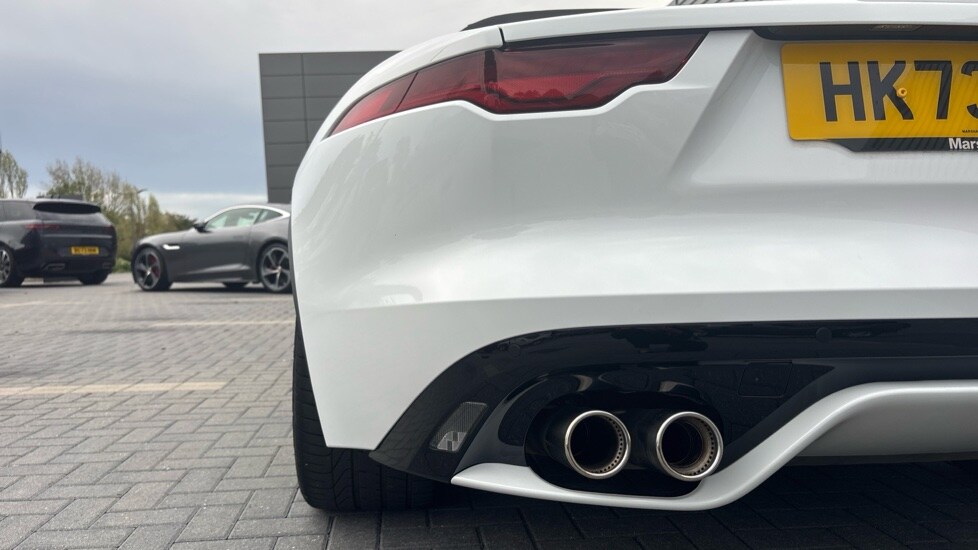 Used Jaguar F-Type 2023 for sale - 76894660: Photo 38