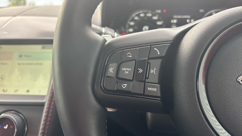 Used Jaguar F-Type 2023 for sale - 76894660: Photo 46