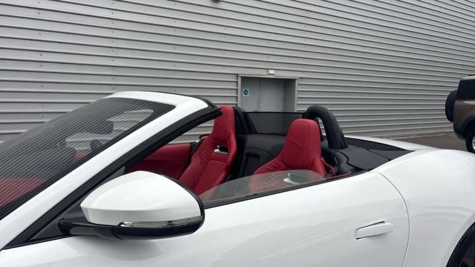 Used Jaguar F-Type 2023 for sale - 76894660: Photo 68