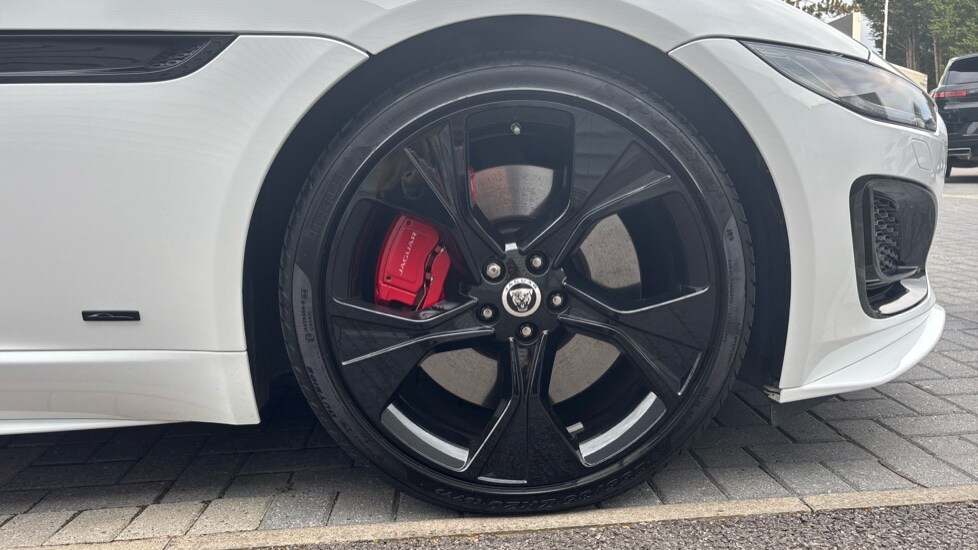 Used Jaguar F-Type 2023 for sale - 76894660: Photo 8