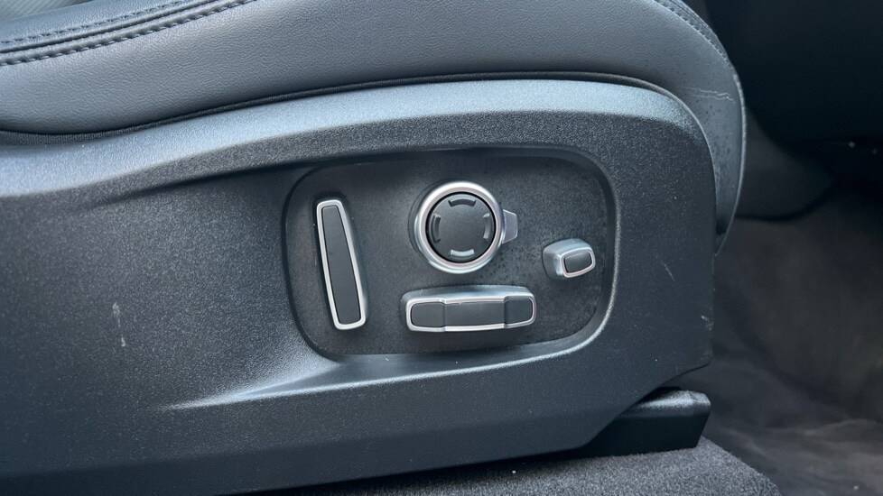 Used Jaguar F-Pace 2021 for sale - 76623611: Photo 25