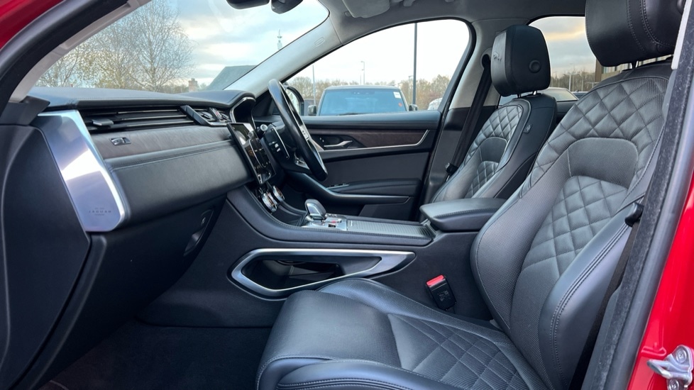 Used Jaguar F-Pace 2021 for sale - 76623611: Photo 3