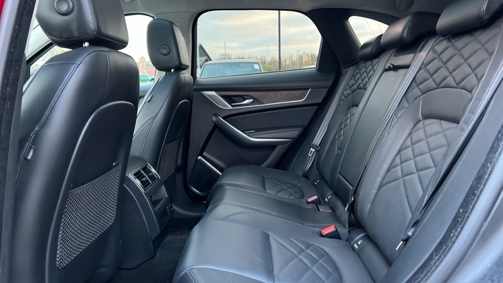 Used Jaguar F-Pace 2021 for sale - 76623611: Photo 4