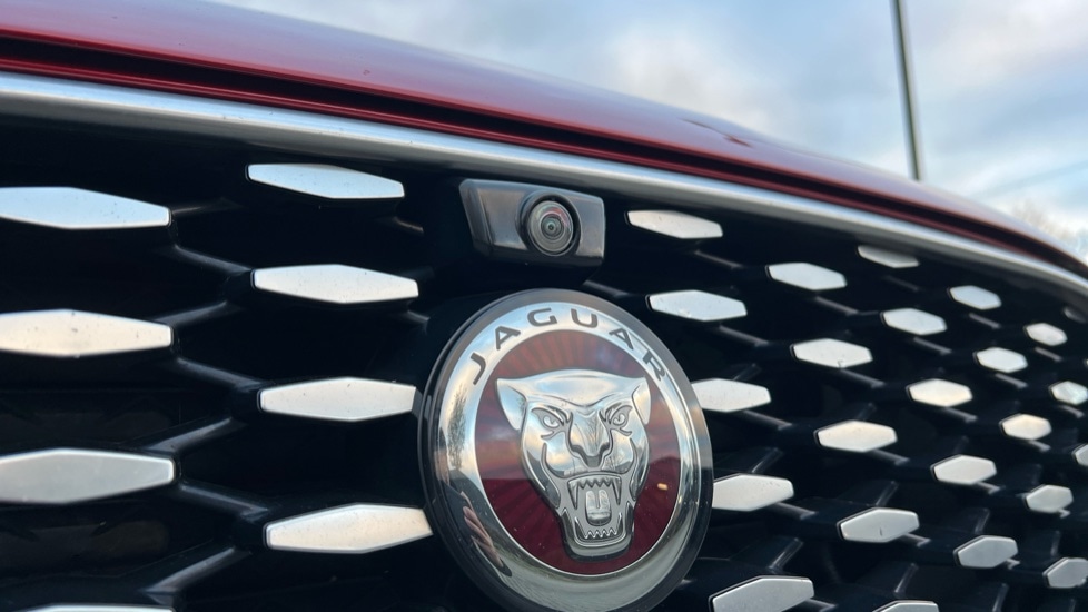 Used Jaguar F-Pace 2021 for sale - 76623611: Photo 40