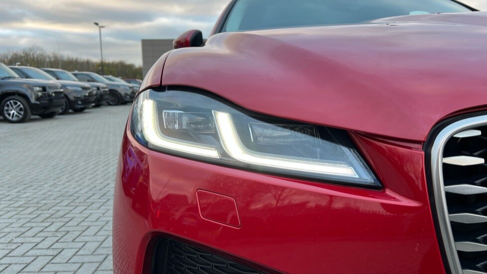 Used Jaguar F-Pace 2021 for sale - 76623611: Photo 41