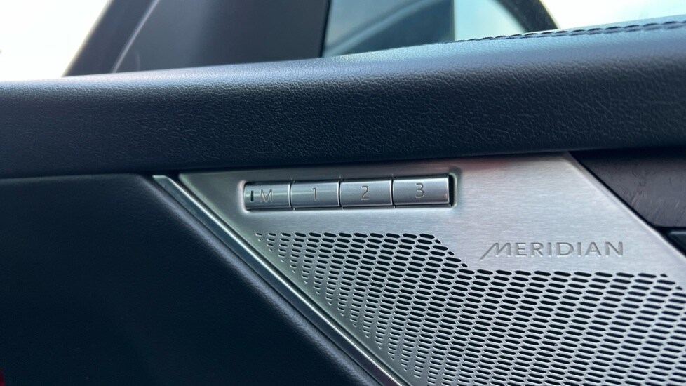 Used Jaguar F-Pace 2021 for sale - 76623611: Photo 45