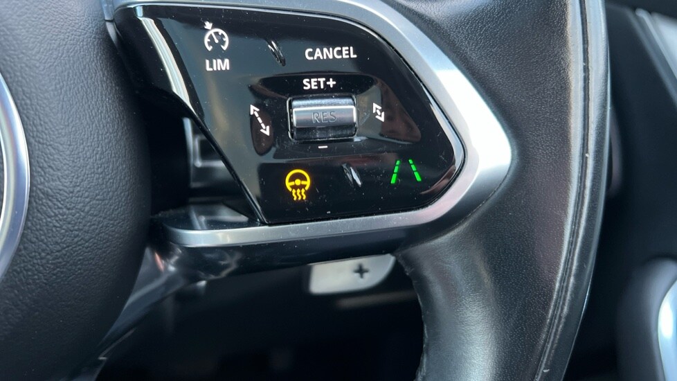 Used Jaguar F-Pace 2021 for sale - 76623611: Photo 72