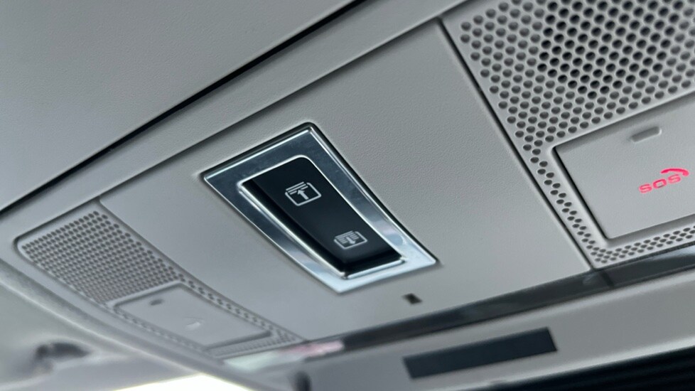 Used Jaguar F-Pace 2021 for sale - 76623611: Photo 74