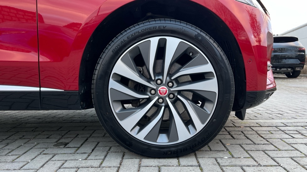 Used Jaguar F-Pace 2021 for sale - 76623611: Photo 8