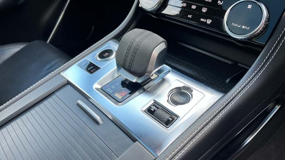 Used Jaguar F-Pace 2022 for sale - 77013135: Photo 13