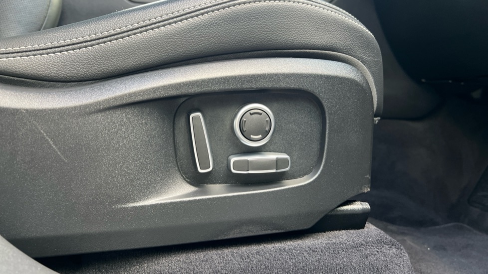 Used Jaguar F-Pace 2022 for sale - 77013135: Photo 25