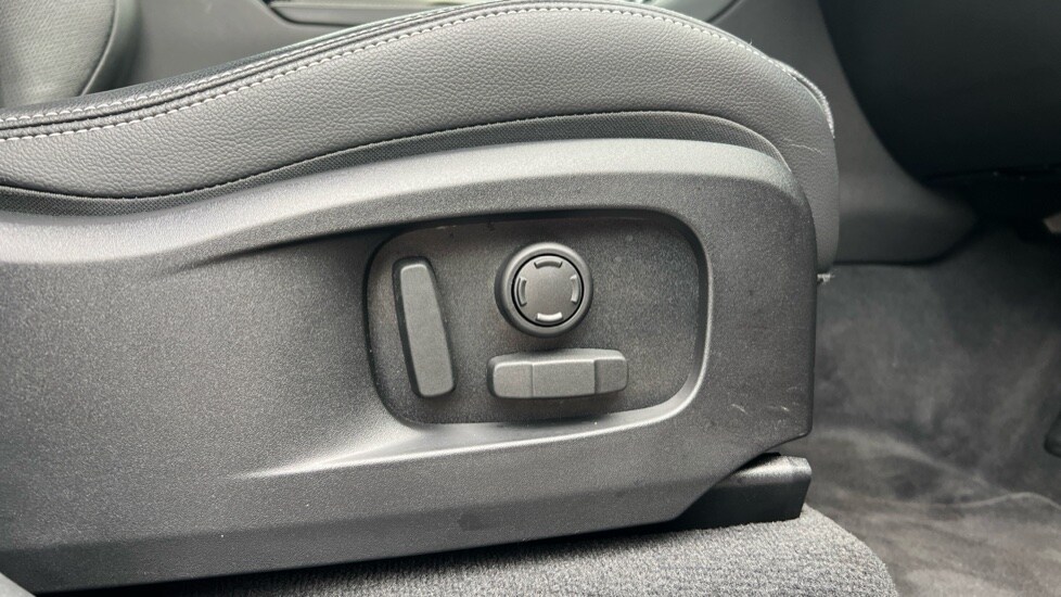 Used Jaguar F-Pace 2022 for sale - 77067739: Photo 24